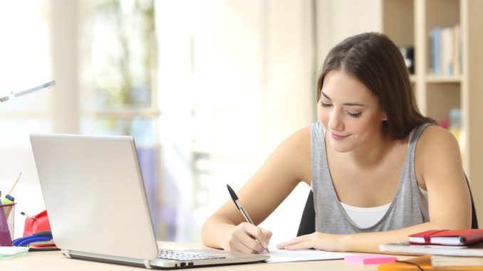 Zusammenfassung: Von der Hausarbeit bis zum Buch